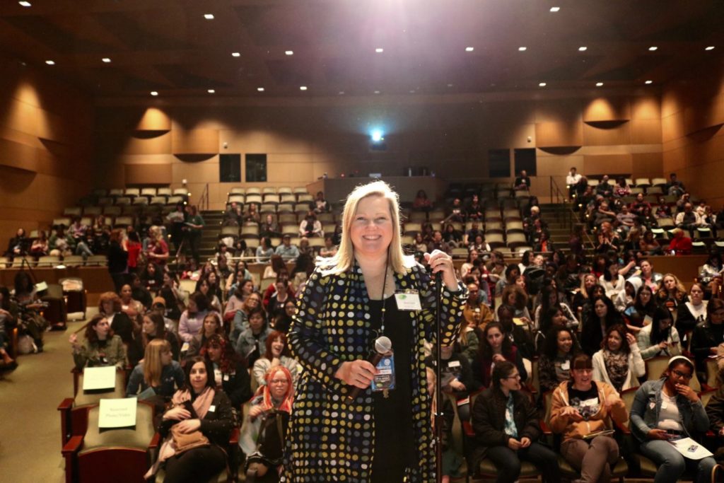 srcset=http://en-gd52mu8.edirectorycloud.com/custom/domain_1/image_files/uploads/2020/03/writegirl-executive-director-keren-taylor-at-the-2020-writegirl-songwriting-workshop-photo-credit-nicole-ortega-631725-1024x683.jpg width=1024