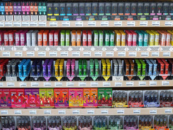 Dr.Ganja Opens CBD Hemp Smoke And Vape Shop In Los Angeles!