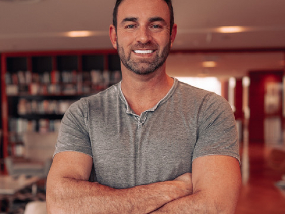 Cameron J Mitchell Shares 5 Ways to Reinvent Yourself in 2023